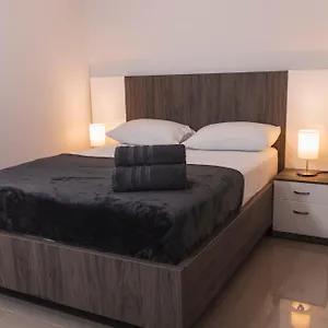 Boutique Bussines Center Aparthotel